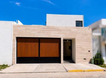 Casa · 318m² · 3 Recámaras · 2 Estacionamientos · Casa en Pre Venta Country Villahermosa