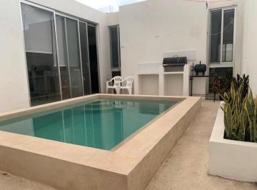 Casa · 192m² · 2 Recámaras · 2 Estacionamientos · Casa - Mérida