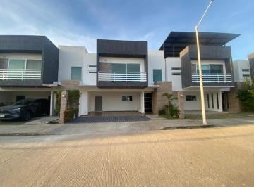 Casa · 151m² · 3 Recámaras · 2 Estacionamientos · Casa en Venta Real Campestre Villahermosa