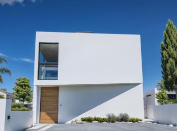 Casa · 126m² · 3 Recámaras · 2 Estacionamientos · Casa en Venta en Preserve Juriquilla, 3 Recámaras, 2.5 Baños, Estudio, Equipada