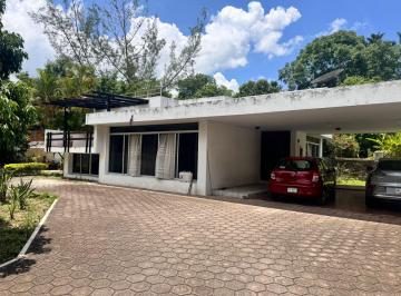 Casa · 594m² · Casa en Venta en Col Anahuac, Poza Rica, Veracruz