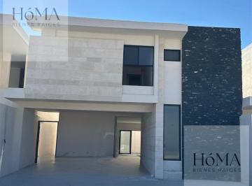 Casa · 284m² · 4 Recámaras · 2 Estacionamientos · Casa en Fraccionamiento Seterra Residencial