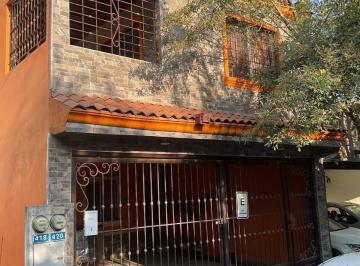 Casa · 180m² · 3 Recámaras · 2 Estacionamientos · Casa en Juarez Nuevo León