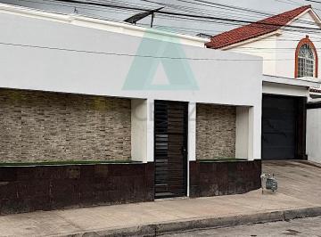 Casa · 324m² · 4 Recámaras · 4 Estacionamientos · oportunidad¡Casa en Venta en Col. San Felipe, Anvic