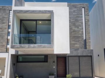 Casa · 245m² · 3 Recámaras · 3 Estacionamientos · Residencia Premium en Zibata, 3 Recámaras, Estudio, 4.5 Baños, Roof Garden