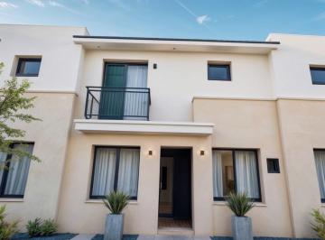 Casa · 120m² · 3 Recámaras · 2 Estacionamientos · ¡Tu Hogar Soñado Entre El Refugio y Zibatá! Casa Premium de 3 Recámaras