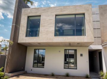 Casa · 86m² · 2 Recámaras · 2 Estacionamientos · Estrena Entre El Refugio y Zibatá: ¡Duplex de Super Lujo!