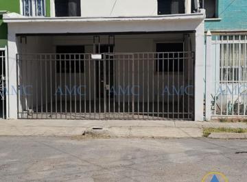 Casa · 160m² · Casa en Renta a 2 Cuadras de Av Juan Escutia