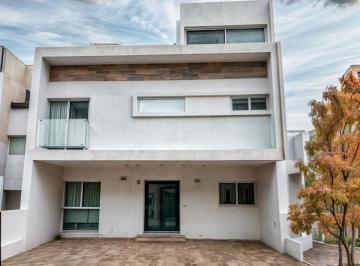 Casa · 274m² · 4 Recámaras · 2 Estacionamientos · Estrena Casa en Milenio III, Seguridad 24.7, Roof Garden, Gran Ubicación