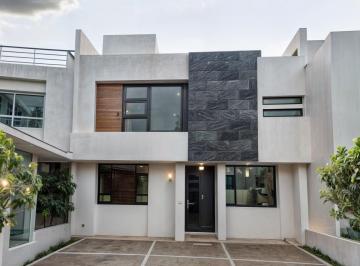 Casa · 193m² · 3 Recámaras · 2 Estacionamientos · Estrena Casa en El Refugio, Roof Garden, 3 Recámaras, 3 Baños, Estudio, Luxury