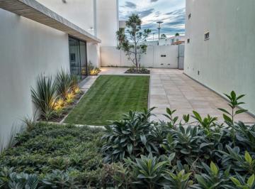 Departamento · 184m² · 3 Recámaras · 1 Estacionamiento · Departamento en Venta Entre El Refugio y Zibatá, Planta Baja, 3 Recamaras, Lujo