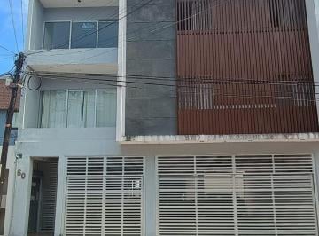 Casa de 3 habitaciones, Alvarado · Departamento Muy Cómodo en La Planta Baja de un Edificio