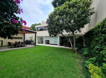 Casa · 522m² · 4 Recámaras · 6 Estacionamientos · Espectecular y Moderna Casa en San Angel, de Revista