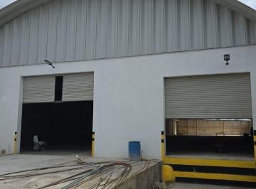 Bodega comercial · 2000m² · 4 Estacionamientos · Vende o Renta de Bodega en Cerca de Aeropuerto de Cancún