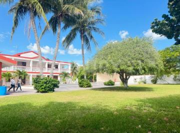 Edificio · 700m² · 8 Recámaras · 10 Estacionamientos · Hotel en Renta en Chicxulub Puerto, Progreso, Yucatán