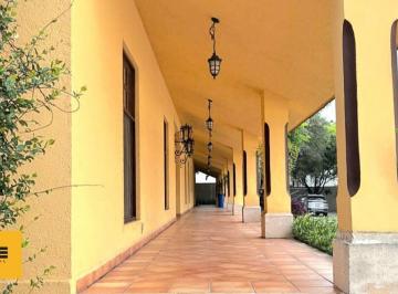 Casa · 1431m² · 8 Recámaras · 10 Estacionamientos · Casa en Venta en Monterrey Col. Villa Las Flores