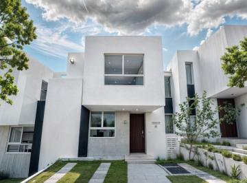 Casa · 168m² · 4 Recámaras · 2 Estacionamientos · Estrena Casa en Zibatá, Club de Golf - 4ta Recamara en Pb con Baño Completo
