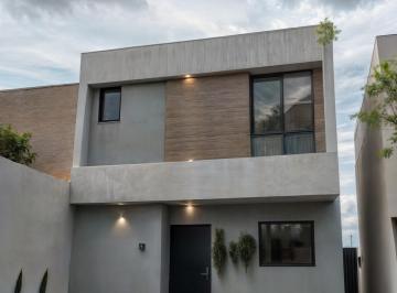 Casa · 93m² · 2 Recámaras · 2 Estacionamientos · Casa en Venta Entre El Refugio y Zibatá, ¡Oportunidad Única en Querétaro!