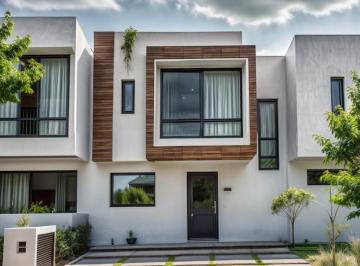 Casa · 150m² · 3 Recámaras · 2 Estacionamientos · Se Vende Hermosa Casa en Zibatá, 3 Recamaras, Alberca, 2.5 Baños, Equipada