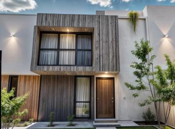 Casa · 128m² · 3 Recámaras · 2 Estacionamientos · Estrena Hermosa Casa Entre El Refugio y Zibata, 3 Recamaras, Equipada, Lujo!
