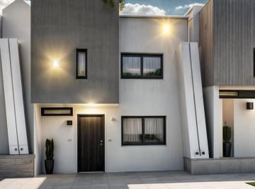 Casa · 140m² · 3 Recámaras · 2 Estacionamientos · Estrena Casa Entre El Refugio y Zibata, 3 Recamaras, 3 Baños, Espacio Para 4 Rec