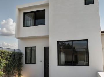 Casa · 108m² · 3 Recámaras · 2 Estacionamientos · Ciudad Maderas: Hermosa Casa de 3 Recamaras, 2.5 Baños, Gran Diseño, Equipada!