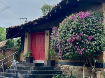 Casa de 3 habitaciones, Tapalpa · Casa Amueblada en Tapalpa, Jal Zona Centro.