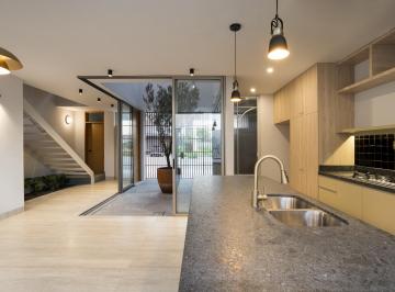 Casa de 3 habitaciones, Zapopan · Arquitectura Que Respira: Espacios Puros y Conectados