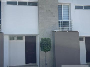 Casa · 145m² · 3 Recámaras · 2 Estacionamientos · Casa Renta Zakia Cetus $13,500