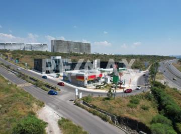 Local comercial · 48m² · 143 Estacionamientos · Locales Renta Juriquilla - (4)