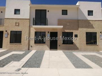 Casa · 110m² · 3 Recámaras · 2 Estacionamientos · Zire Casa Nueva en Venta Rah61