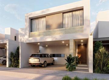 Casa de 3 habitaciones, Mérida · Casa de 2 Plantas en Venta, con Piscina, Dentro de Privada.