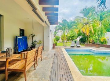 Casa de 4 habitaciones, Benito Juárez · Casa con o Sin Muebles en Cancún Centro y Av Huayacan