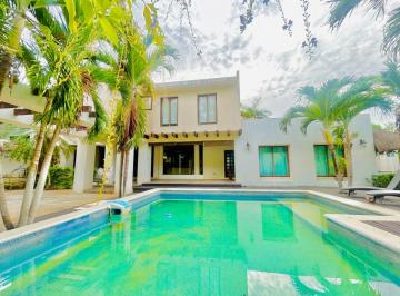 Casa de 4 habitaciones, Benito Juárez · Casa con o Sin Muebles en Cancún