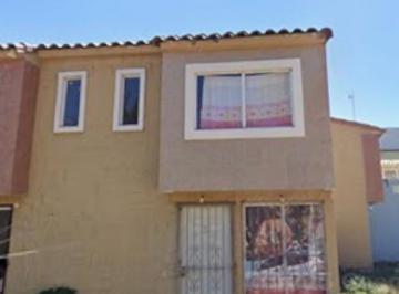 Casa · 57m² · 2 Recámaras · 1 Estacionamiento · Casa en Real del Valle