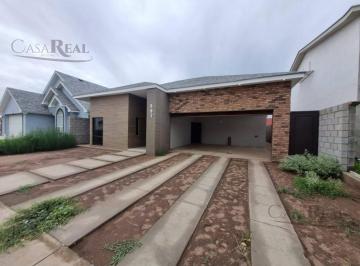 Casa · 293m² · 3 Recámaras · 2 Estacionamientos · Casa en Venta en Residencial Leones Chihuahua