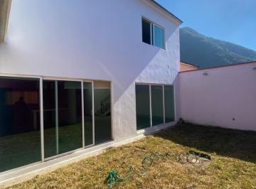 Casa · 221m² · 3 Recámaras · 2 Estacionamientos · Casa en Unidad Habitacional Tecnológica