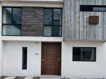 Casa · 191m² · 3 Recámaras · 2 Estacionamientos · Se Vende Casa en Juriquilla, Bio Grand, 3 Recamaras, Una en Pb, Jardín, Equipada
