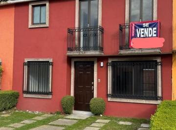 Casa · 160m² · 3 Recámaras · 2 Estacionamientos · Casa en Venta en Valle San Jose, Toluca, Estado de México