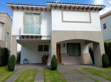 Casa · 250m² · 3 Recámaras · 2 Estacionamientos · Casa en San Miguel Totocuitlapilco