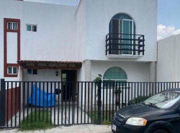 Casa de 3 habitaciones, Corregidora · Casa en Venta en Residencial Andrea