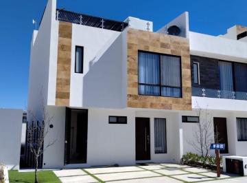Casa · 182m² · 3 Recámaras · 2 Estacionamientos · Estrena Casa en Zibata, 3 Recamaras, Roof Garden, Family Room, Jardín.