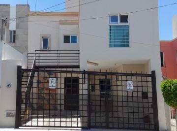 Departamento de 1 habitación, Querétaro · Renta de Habitación Amueblada con Baño Privado