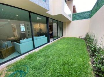 Casa · 219m² · 4 Recámaras · 2 Estacionamientos · Estrena Residencia en Zibata, 4 Recamaras, 4.5 Baños, Jardín, Roof Garden, Lujo