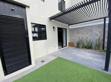 Casa · 100m² · 3 Recámaras · 2 Estacionamientos · Estrena Casa en El Mirador, 3 Recamaras, 2.5 Baños, Jardín, Alberca