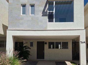 Casa · 173m² · 3 Recámaras · 2 Estacionamientos · Casa en Venta Fraccionamiento Alleza Boreal