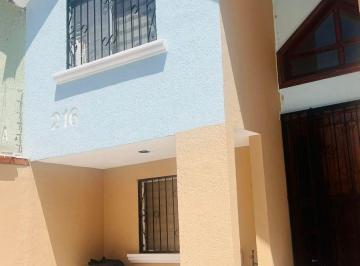 Casa de 4 habitaciones, León · Venta de Casa en San Jeronimo
