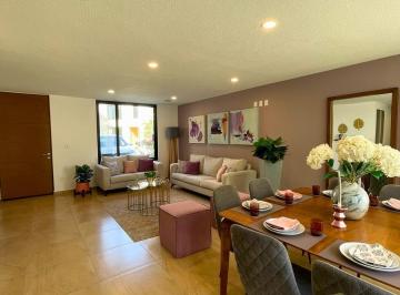 Casa en condominio · 262m² · 3 Recámaras · 2 Estacionamientos · Casa en Condominio en Jurica