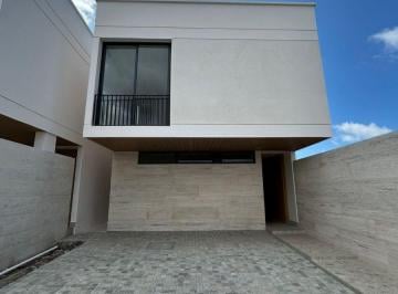 Casa de 3 habitaciones, Mazatlán · Casa en Venta en Mazatlán en Residencial La Calma en Marina