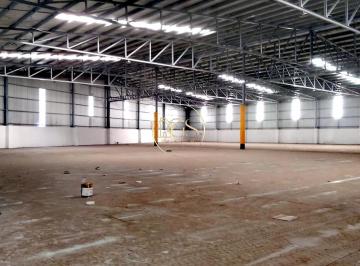 Nave industrial · 5764m² · 10 Estacionamientos · Nave Industrial en Renta a un Costado de Planta Mabe Celaya